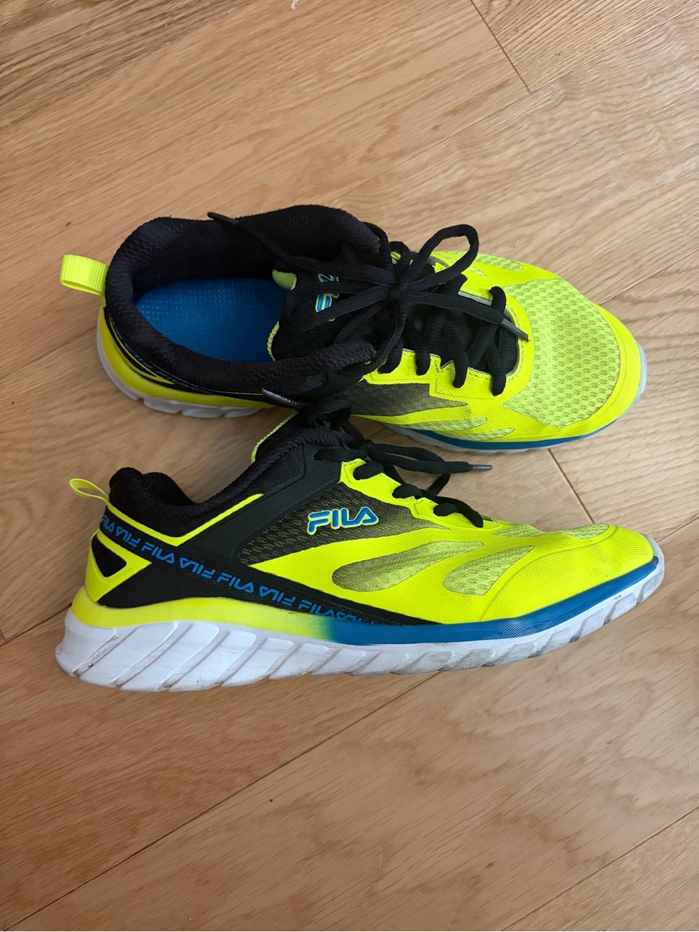 Fila Neon Yellow and Black Athletic Sneakers with Blue Trim